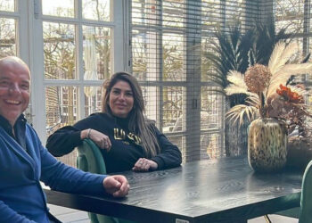 Andy krijgt een onaangename verrassing van zijn vrouw Melisa