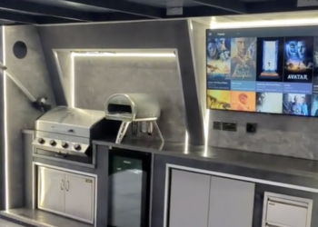 VIDEO: Voor €20.000 koop jij deze buitenkeuken van je dromen