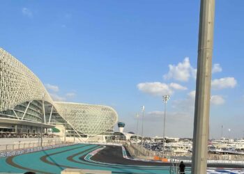 WOW: De petitie om Lewis Hamilton tot wereldkampioen van 2021 te maken heeft een bizarre mijlpaal bereikt