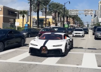 Bugatti Chiron Pur Sport