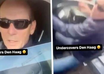 VIDEO: Man uit de Schilderswijk trekt portier van undercover-agenten open