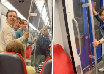 VIDEO: humor in de metro: mannen laten slapende vriend schrikken