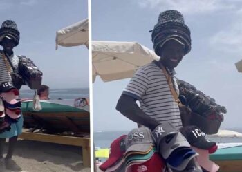 VIDEO: Andy van der Meijde laat strandverkoper vieze dingen over het strand schreeuwen