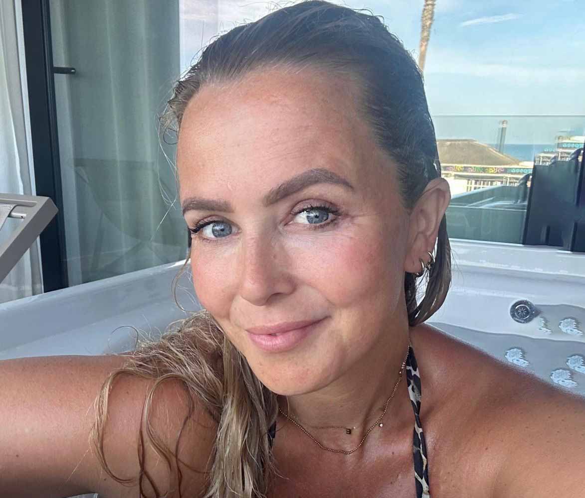 FOTO: Monique Smit deelt een spontane selfie met de vriendin van Joey ...