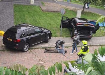 BEELDEN: Twee gewonden bij bizarre schietincidenten bij Erasmus in Rotterdam