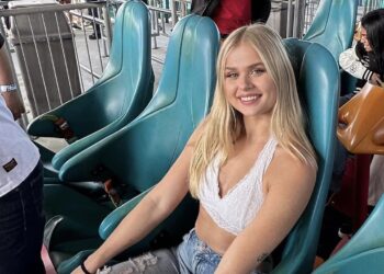 FOTO’S: Mdemma deelt gewaagde foto’s waarop te zien is dat ze het behoorlijk koud heeft