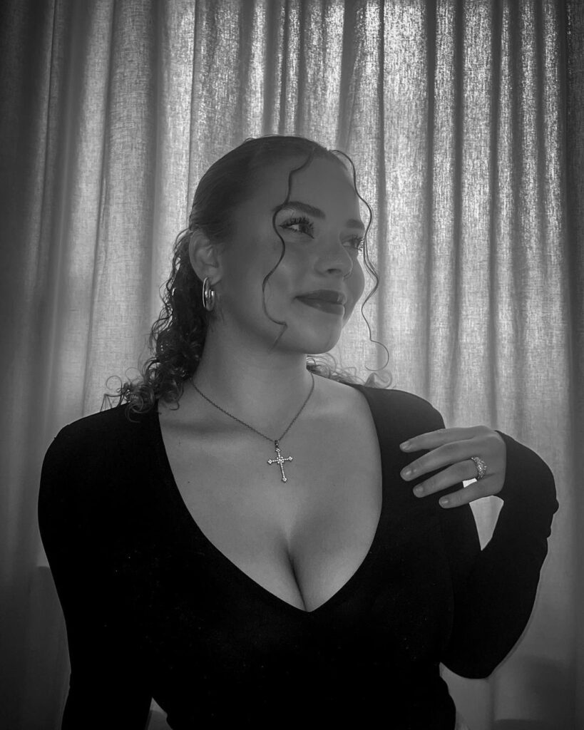 FOTO&amp;#39;S: Fee Tieleman (zusje van Juultje Tieleman) plaatst pikante foto ...