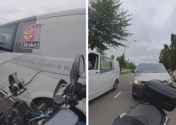 VIDEO: Motorrijder achtervolgt man in een busje na bijna-botsing op een kruispunt