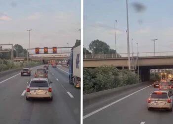 VIDEO: Belgische linksrijder eindigt bijna in wegversperring door koppigheid medebestuurders