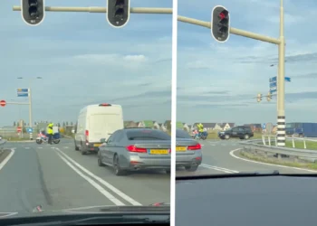 VIDEO: Dit geldtransportbusje wordt vervoerd met hulp van een arrestatieteam en politiemotoren