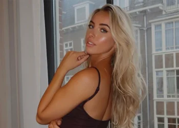 header x lynn hermanussen