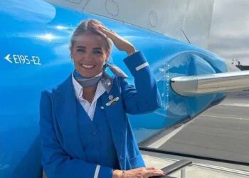 FOTO’S: KLM-stewardess Nathalie Jansen is een nieuwe hit op Instagram