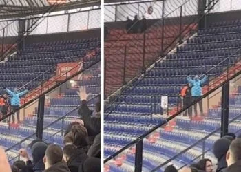 VIDEO: Een Feyenoord-supporter besloot zondag ruzie te zoeken met een vol PSV-vak