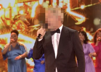 VIDEO: Gordon onthult zijn nieuwe kapsel live op tv: kijkers zijn stomverbaasd.