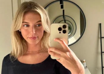 header is Noa Maureen