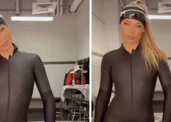 Jutta Leerdam schaatspak