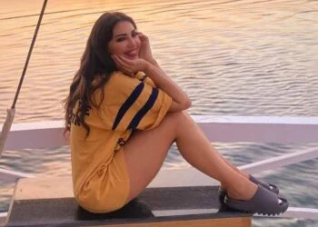 FOTO: Yolanthe Cabau verrast volgers met gewaagd pashokje foto