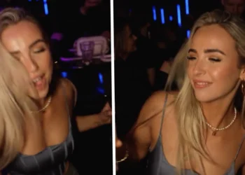 VIDEO: Dame trekt alle aandacht met moves in een iets te klein hemdje