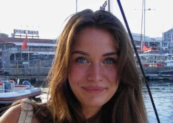 FOTO’S: Julia Horsten verrast haar volgers met vakantiefoto’s in bikini