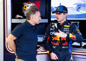 Christian Horner over Max Verstappen zijn toekomst: ‘Ik kan hem niet dwíngen te blijven”