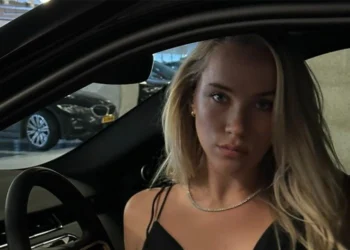 header x juultje tieleman 55