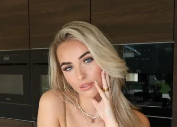 header x lynn hermanussen 5