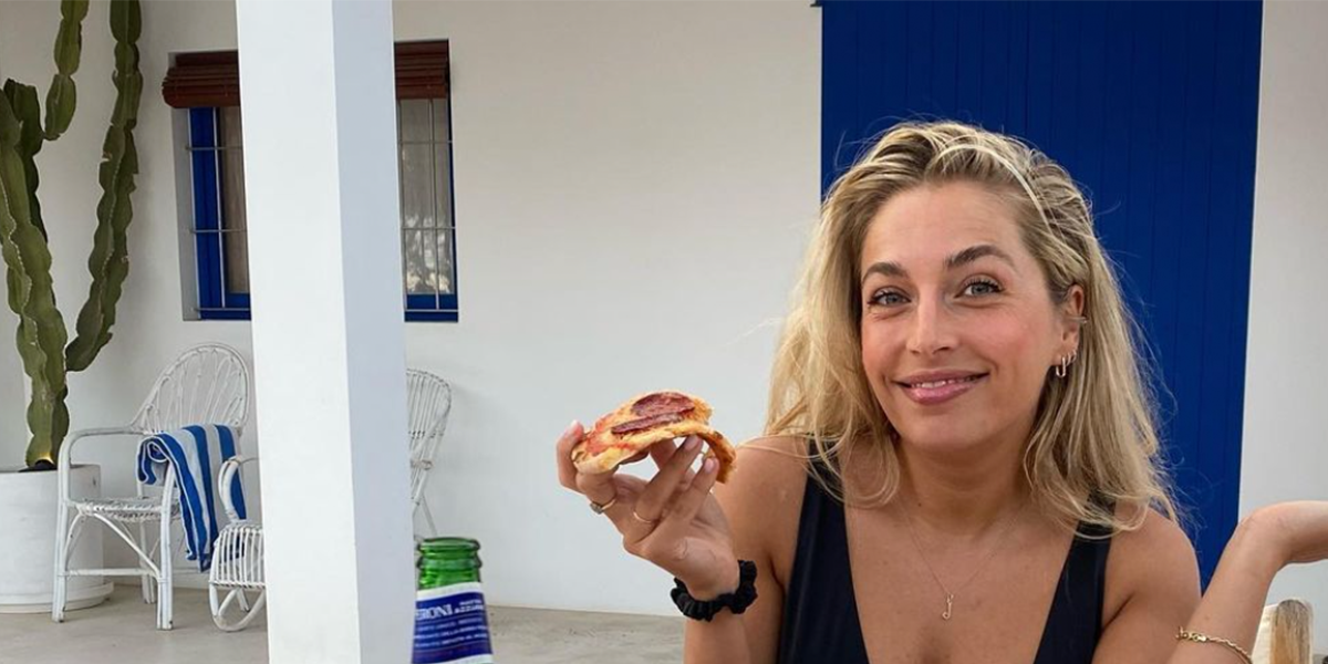 FOTO Shelly Sterk Deelt Leuke Bikinifoto Op Instagram Terwijl Ze