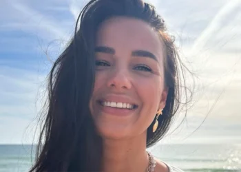 header x nina warink 5