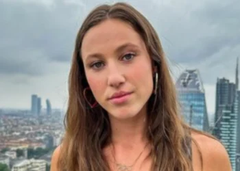 header x suzanne schulting