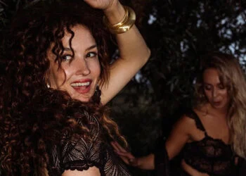 FOTO’S: Katja Schuurman lanceert eigen lingerielijn en dit is het resultaat