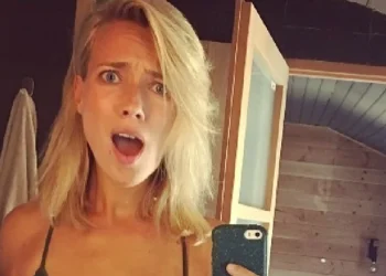 FOTO: Jennifer Hoffman uit de kleren voor haar stemadvies: ‘Stem groen’