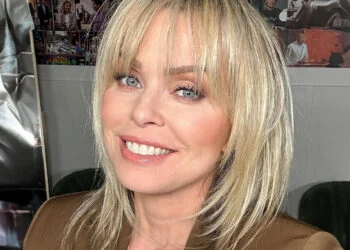 OEF: Bridget Maasland verrast fans met een zomerse backstage foto