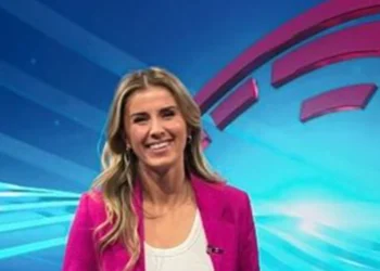 FOTO’S: Maak kennis met de knappe NOS presentatrice Eline de Zeeuw