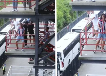 NIET BANG: Willem II-supporter clasht met Feyenoord-fans en durft wel