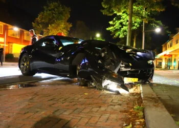 Ferrari F12 Berlinetta crasht