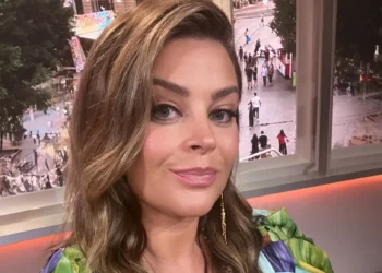 FOTO: Miljuschka Witzenhausen deelt een pikant kiekje uit de Boulevard-studio