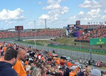 BIZAR: Dit immense bedrag betaalde iemand om VIP de F1 in Zandvoort te bezoeken