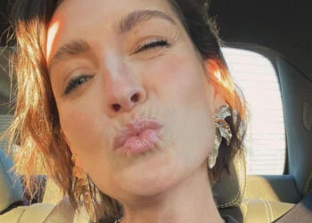 Presentatrice Viviënne van den Assem