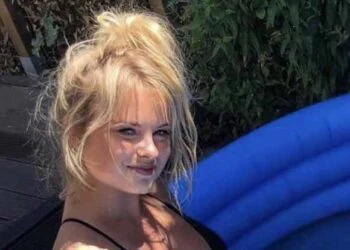 FOTO: Sylvana IJsselmuiden laat pluspunten van een zwembadje in de tuin zien