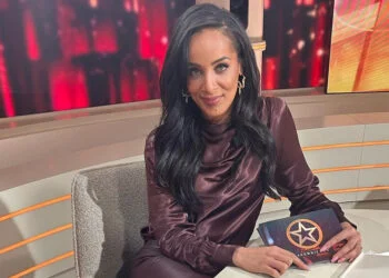 FOTO’S: Shownieuws-presentatrice Dyantha Brooks uit de kleren voor shoot in magazine