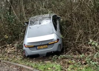 BMW M5 gecrasht