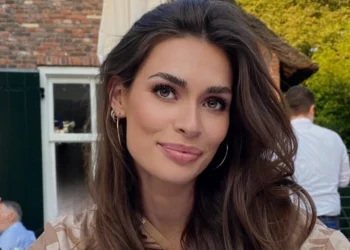 Carmen lauren visser