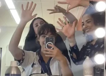 Actrice Susannah el Mecky (Medisch Centrum West) deelt foto in bikini