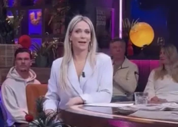 FOTO: Helene Hendriks en Shelly Sterk delen een onweerstaanbare backstage selfie