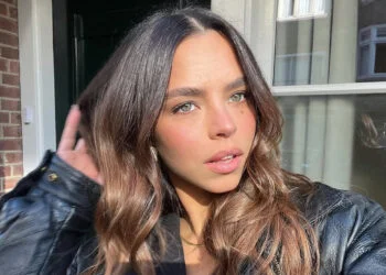 VIDEO: Indigo Oord huppelt in lingerie voor nieuwe campagne met Lounge