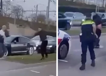 VIDEO: Heftige verkeersruzie tussen twee mannen eindigt op de weg – politie grijpt keihard in