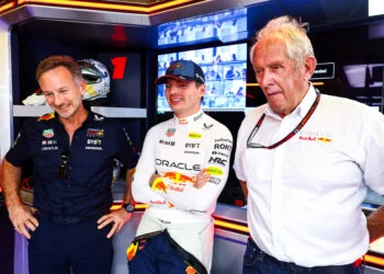 BREAKING: Helmut Marko maakt zich ‘grote zorgen’ over de toekomst van Max Verstappen