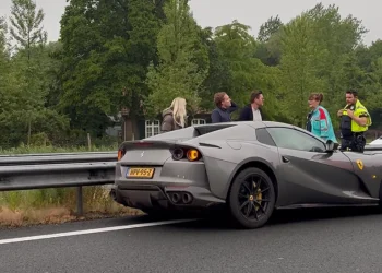 Ferrari 812 gecrasht1
