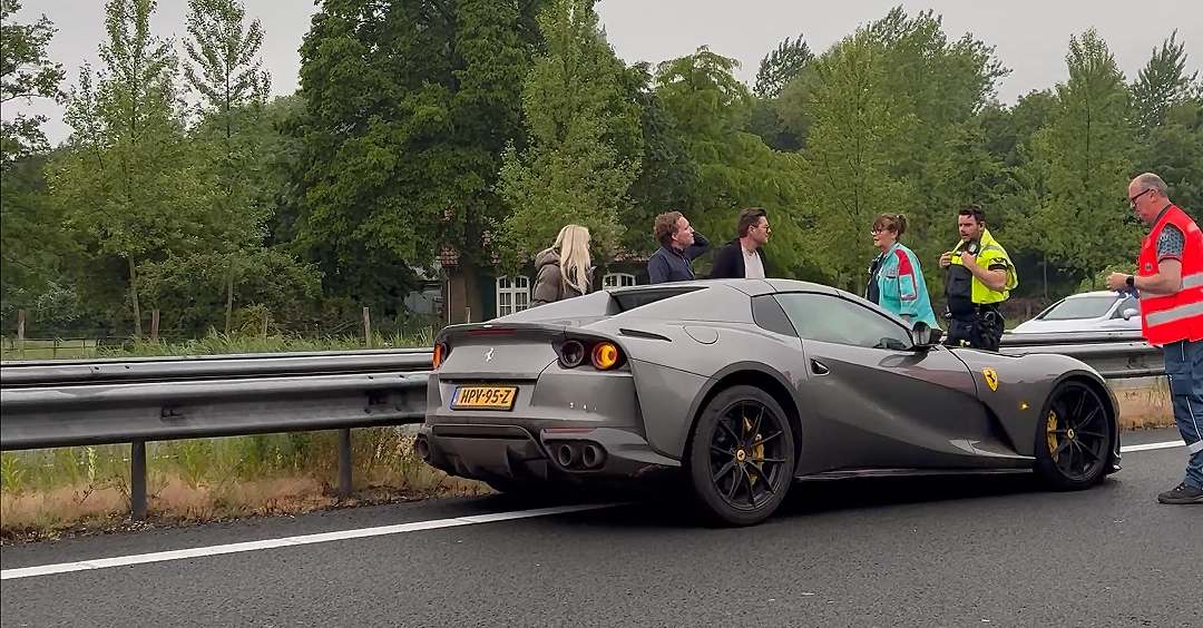 Ferrari 812 gecrasht1