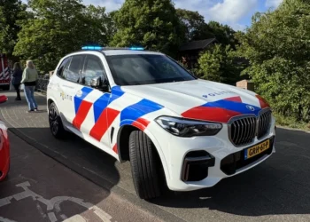 NET BINNEN: Vuurwapen-ontvoering in Emmen, daders willen smak met losgeld